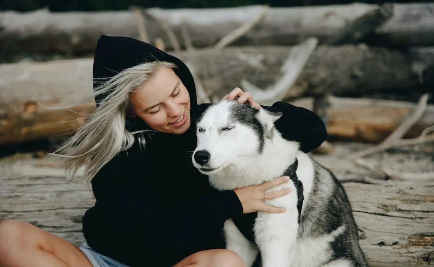 2. Koirakuva - kuvassa tulee näkyä, että sinä olet siinä koiran kanssa.
